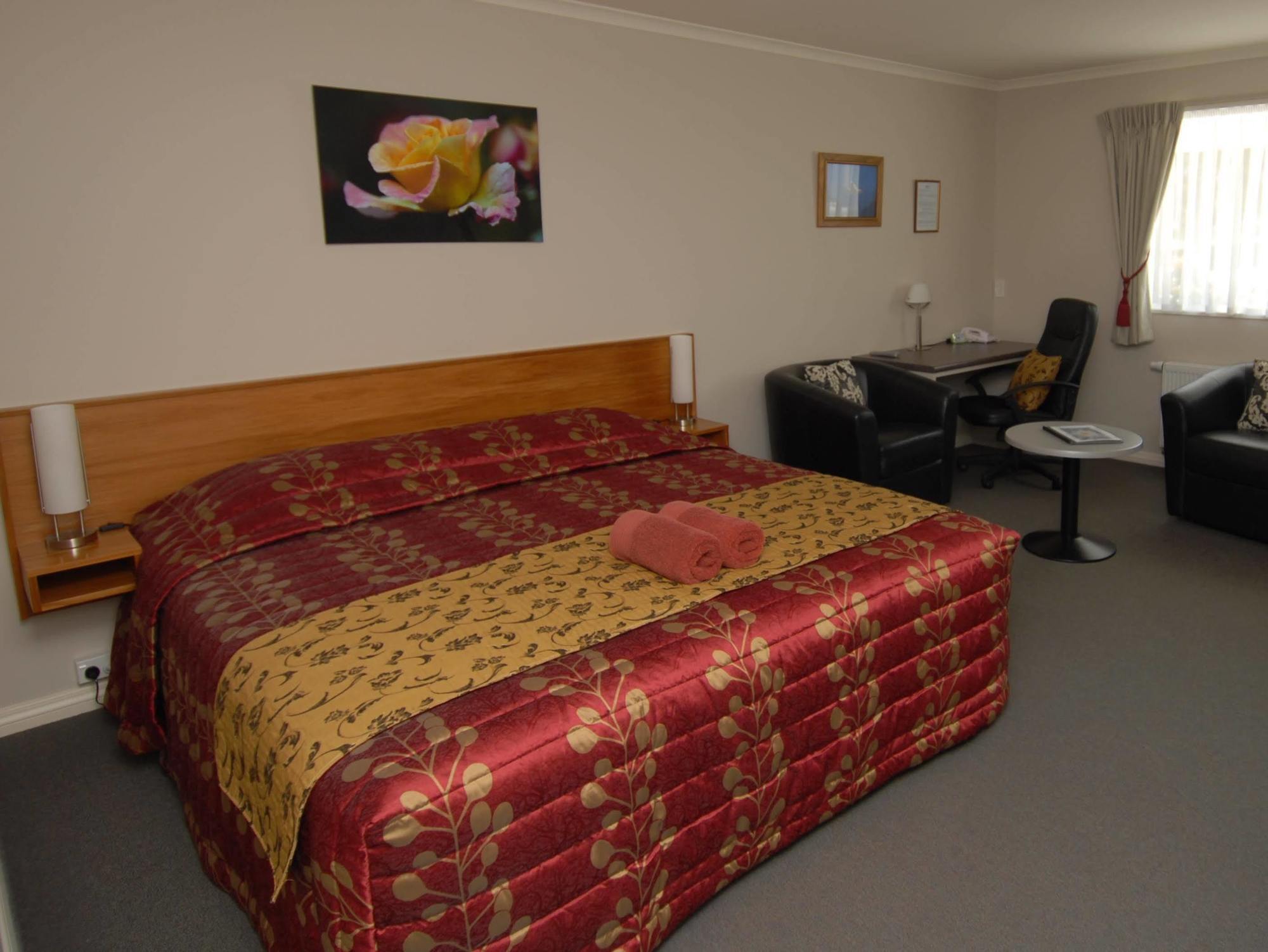 High Peaks Hotel Глетчер Фокс Екстериор снимка