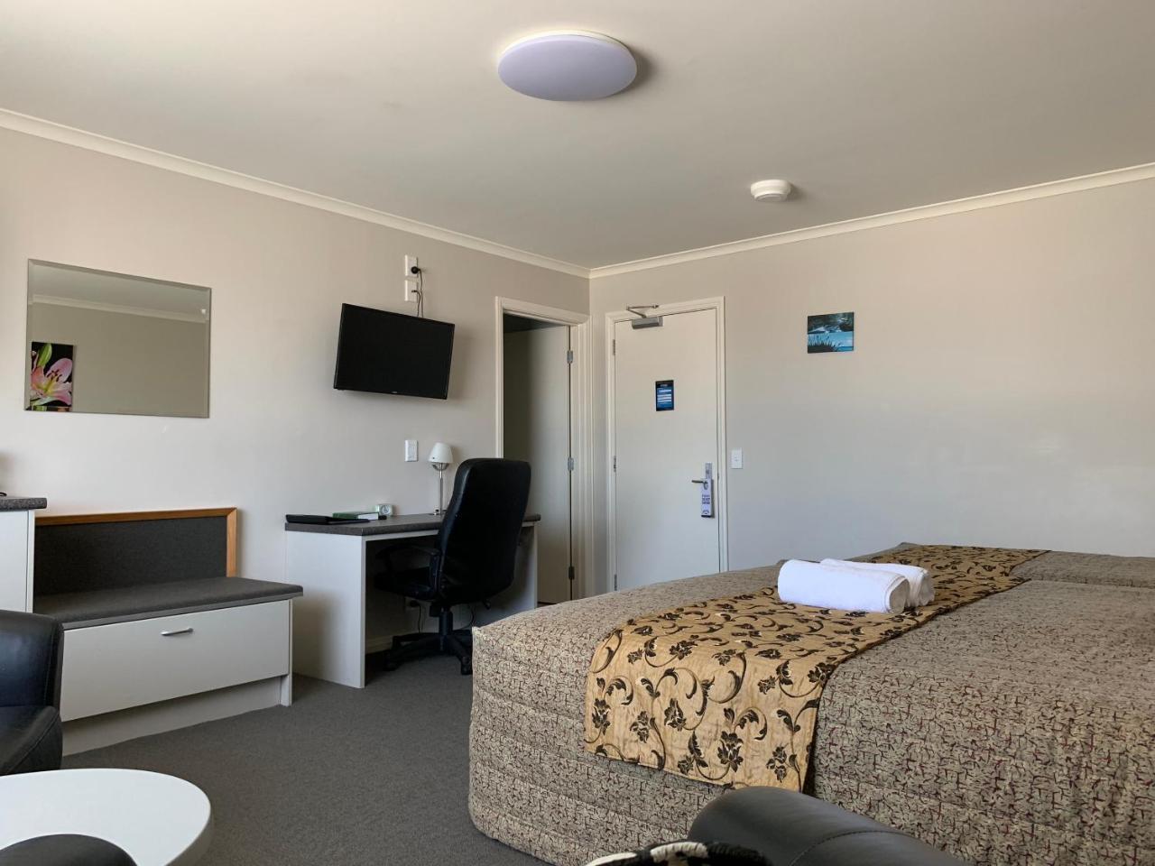 High Peaks Hotel Глетчер Фокс Екстериор снимка