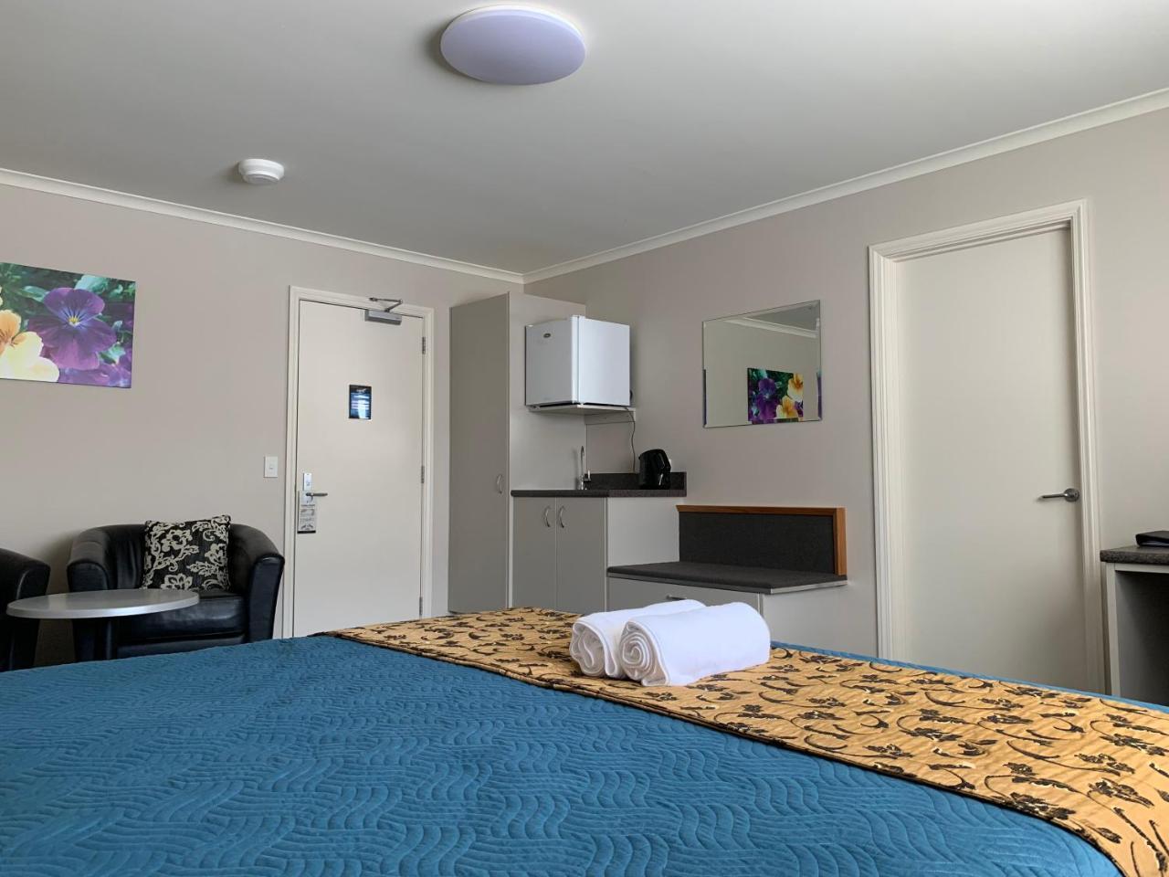 High Peaks Hotel Глетчер Фокс Екстериор снимка