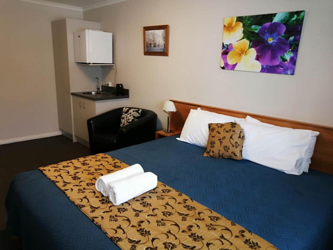 High Peaks Hotel Глетчер Фокс Екстериор снимка